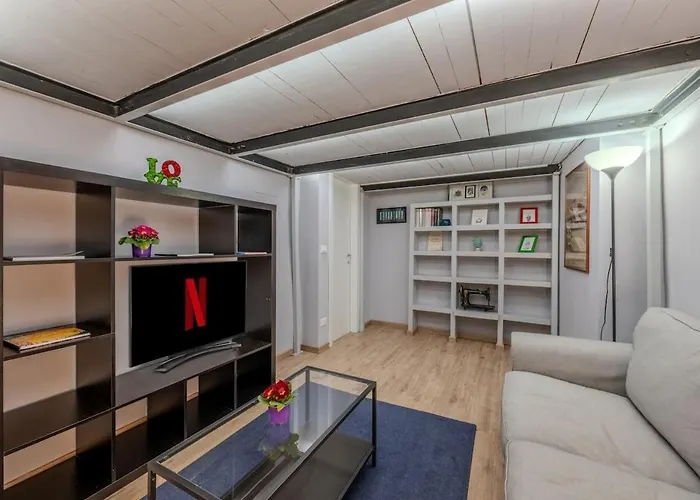 Acquario A 200M Prestigioso Loft In Centro Con Wifi