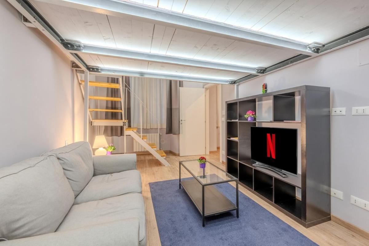 Acquario A 200m Prestigioso Loft In Centro Con Wifi
