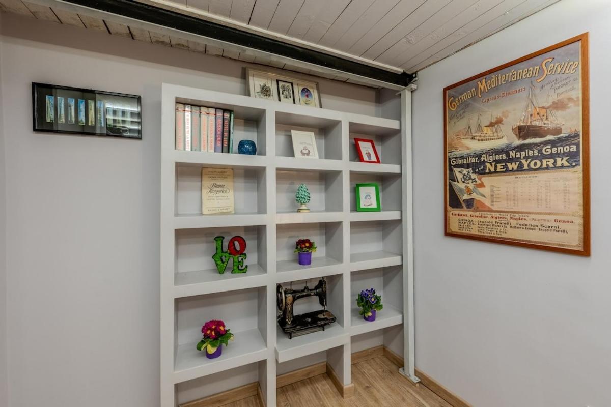 Apartment Acquario A 200m Prestigioso Loft In Centro Con Wifi